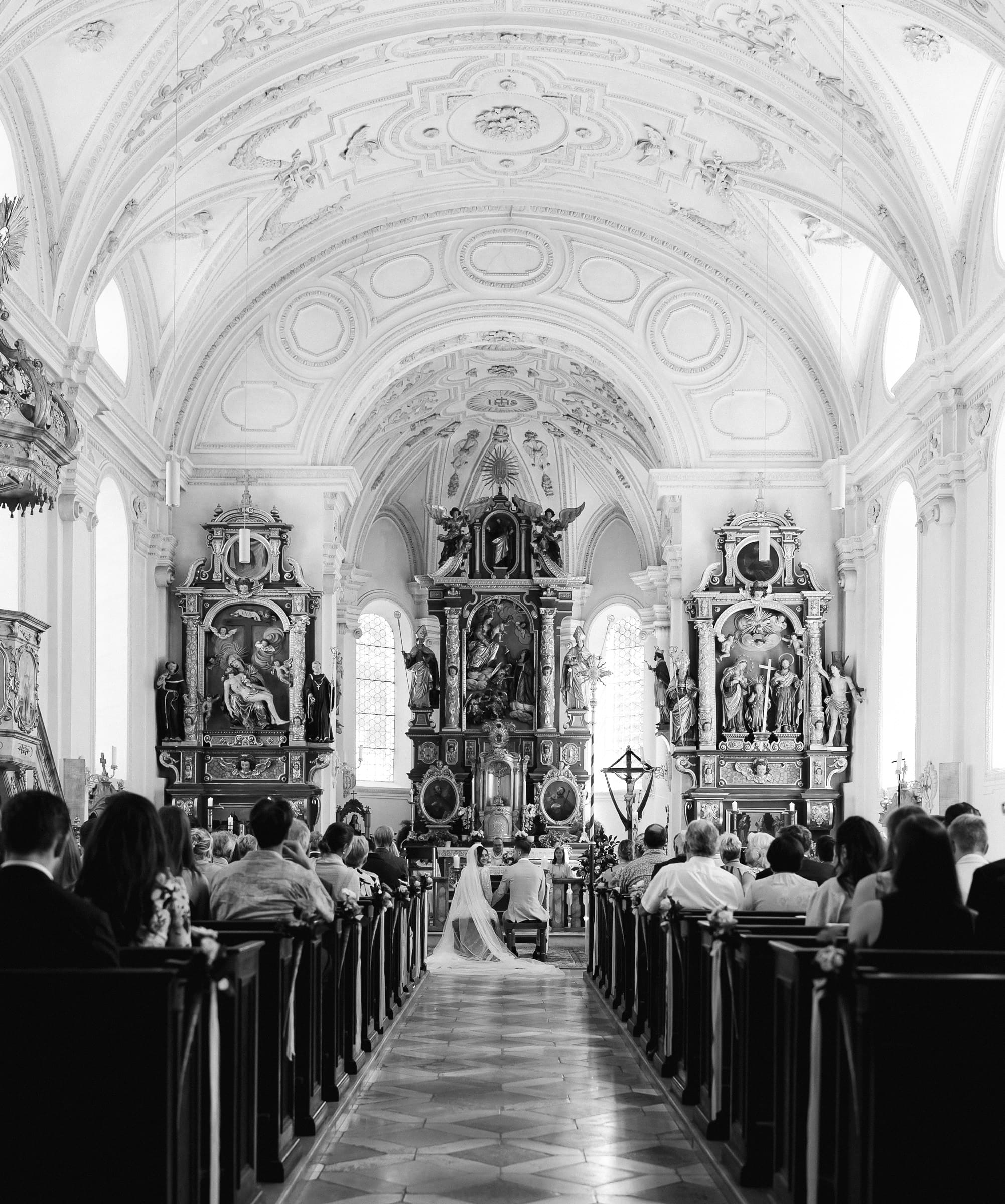 Kirchliche Hochzeit St. Ottilie Möschenfeld München